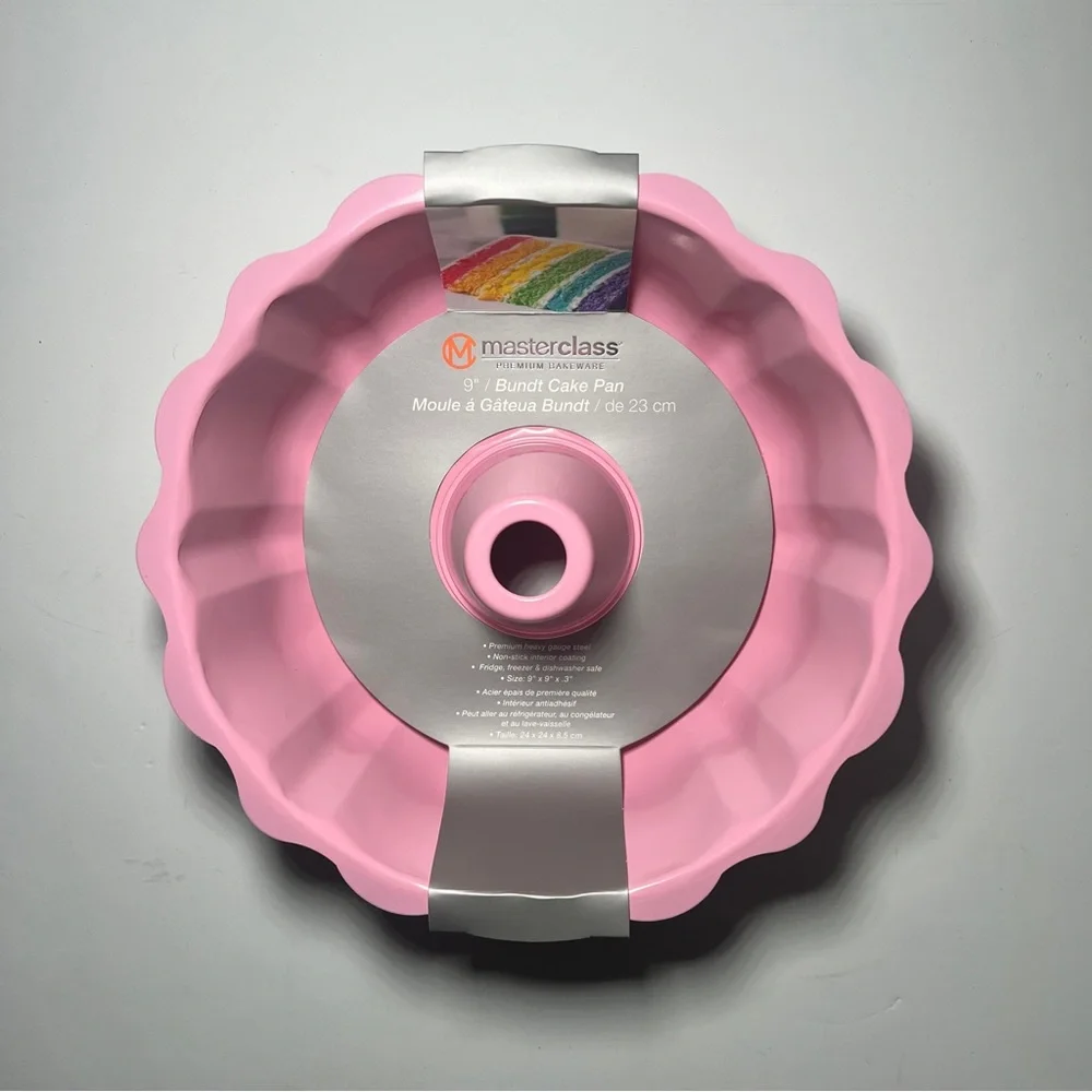 Masterclass 9” Bundt Cake Pan